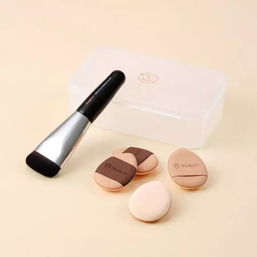 Studio 17 Skin Fit Base Makeup Kit (200pcs)