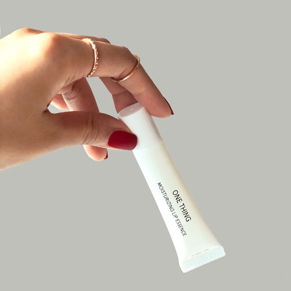 ONE THING Moisturizing Lip Essence (Clear) 14g