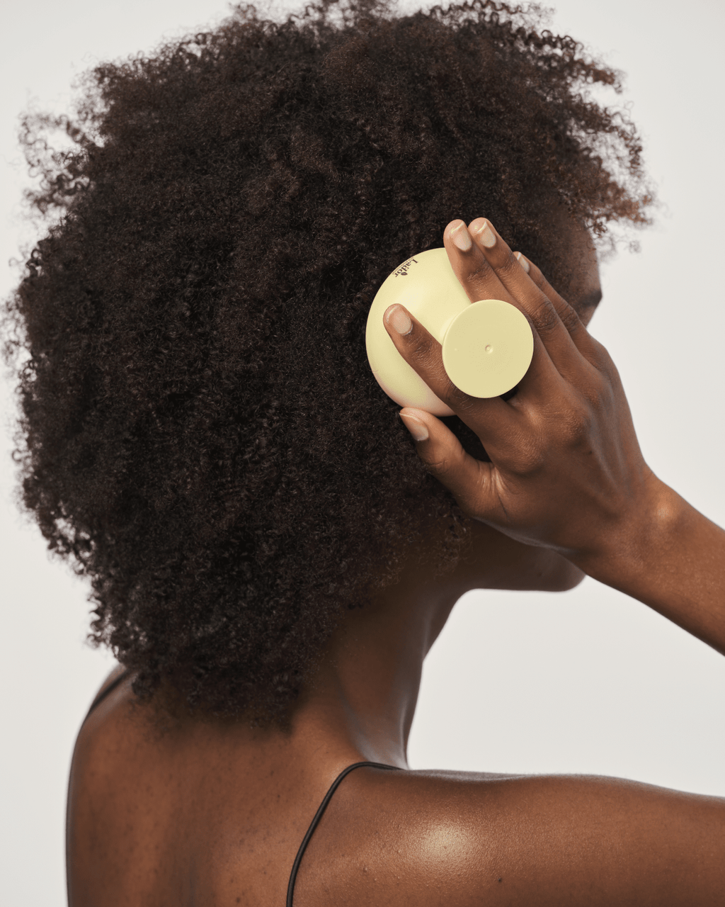 La'dor Scalp Massage Shampoo Brush 1pc 63ml