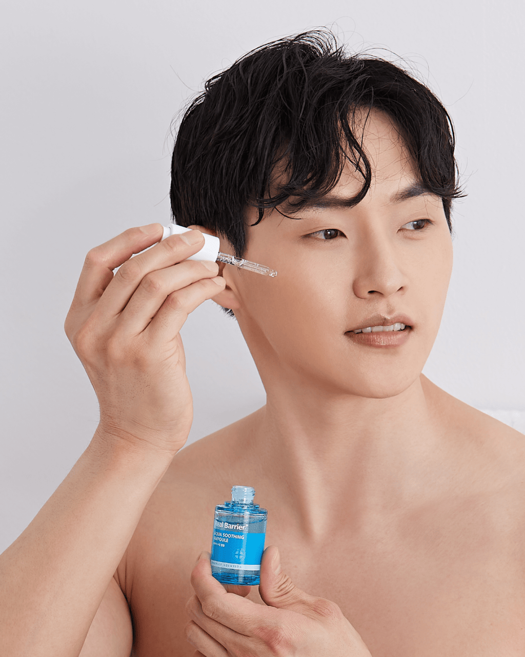 Real Barrier Aqua Soothing Ampoule 30ml (1pc)